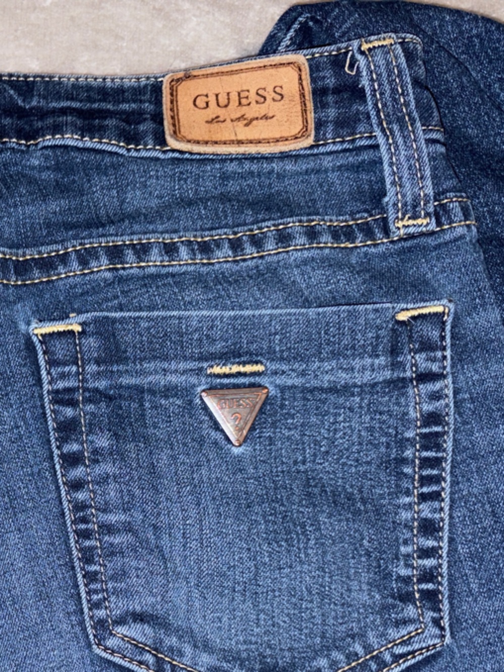 Vintage Y2K GUESS Jeans Size 26 Dark Wash Straight Leg